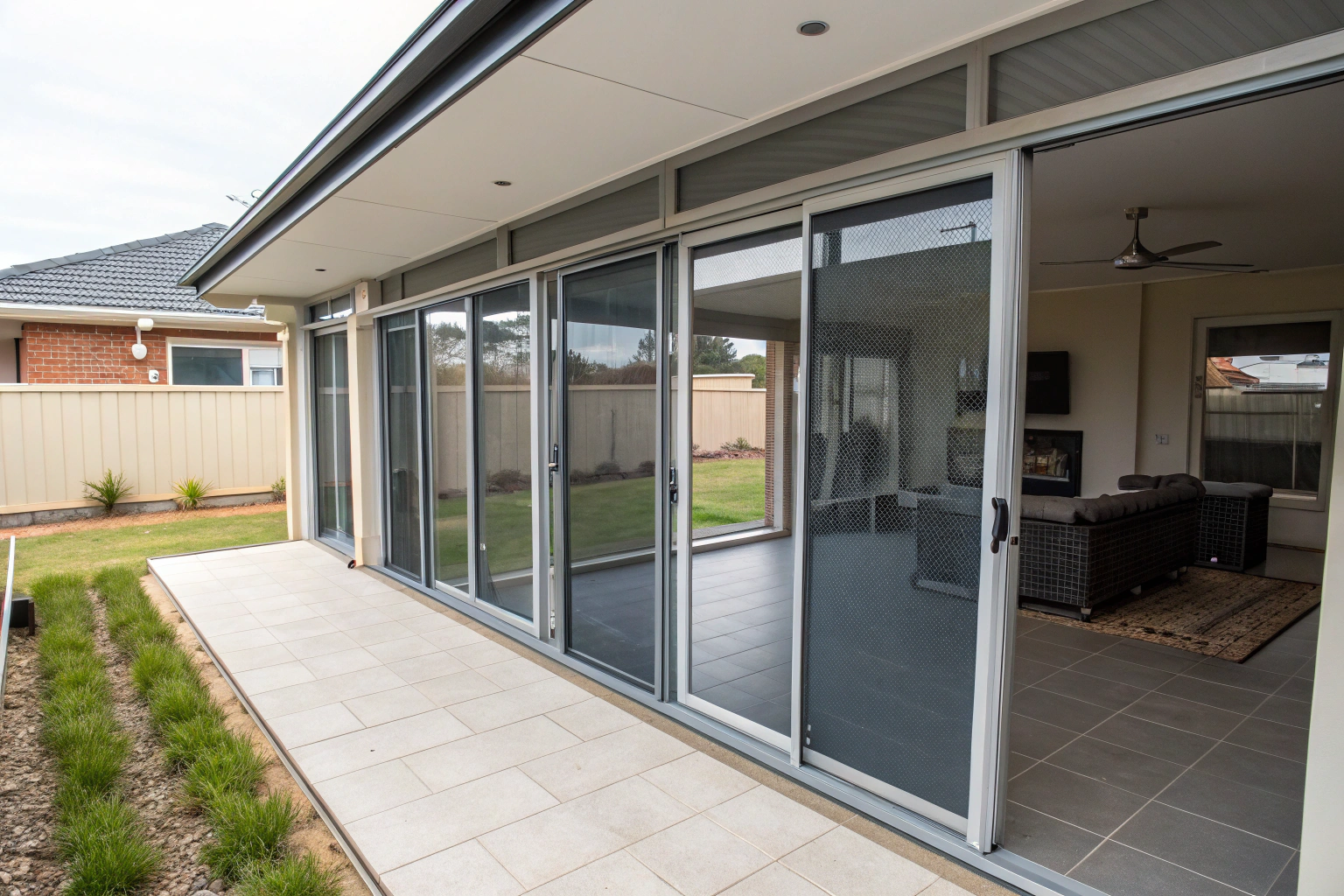 screened-patio-with-sliding-screen-door-panels--tr